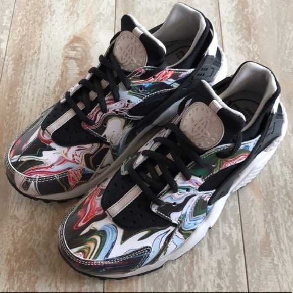 NWT NIKE HUARACHE RUN PREMIUM MARBLE PRINT US 6.5 - Picture 3 of 9